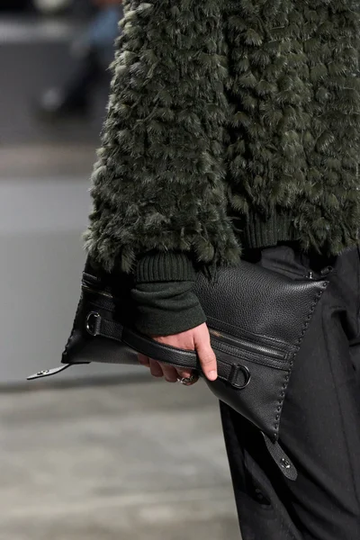 Look 49